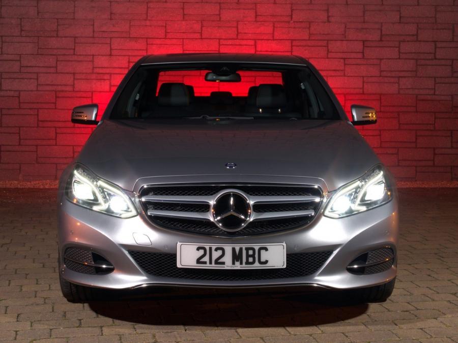 Mercedes-Benz E220 CDI 2013 года  (UK) (фото 11 из 16)